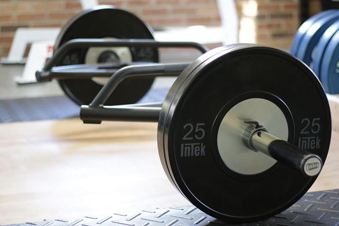 Intek Functional Trap Bar with Intek Bravo Bumper plates