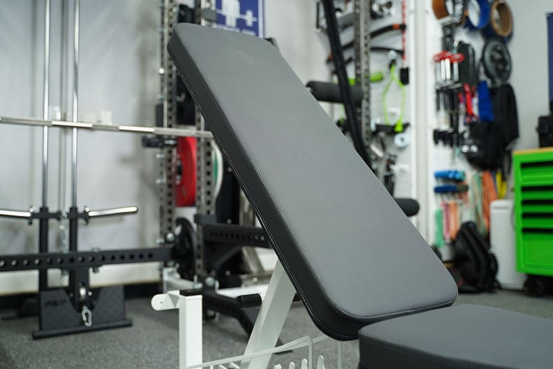 Garage gym best sale adjustable bench